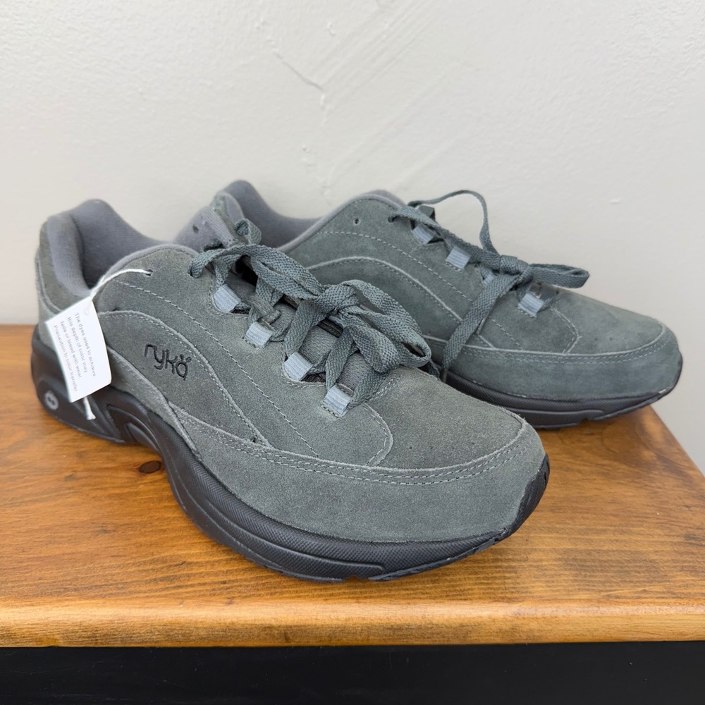 Ryka Catalyst 3 Womens 9.5W Grey Suede Walking Shoes Nitracel Sneakers